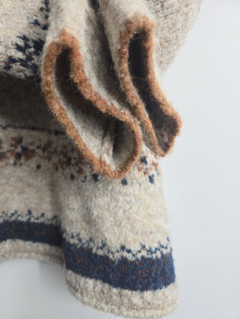 Pilcro Sweater Bird Mock Neck Beige With Navy Trim - Picture 12 of 16